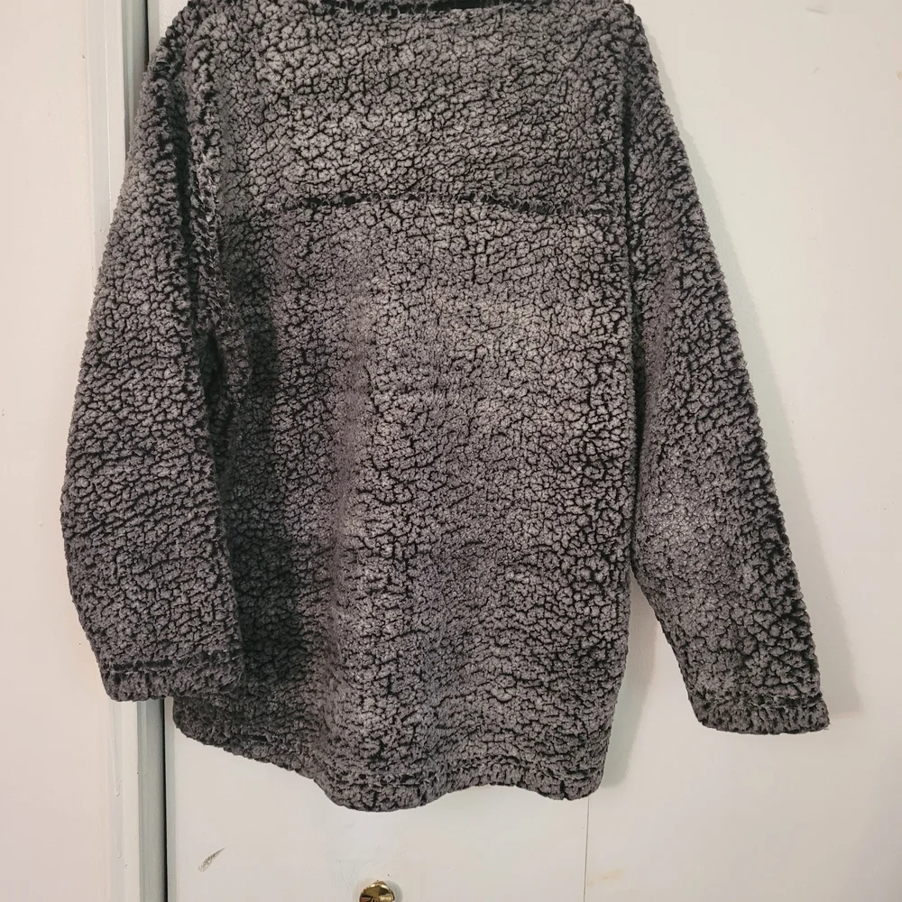 Women's Gray Sherpa Pullover by Simply Southern - Picture 3 of 3